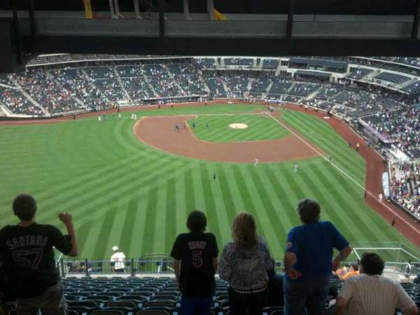 Citi Field, section: 536, row: 17, seat: 15