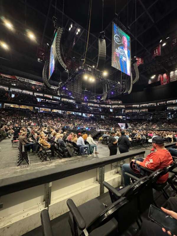Capital One Arena, section: 121, row: B, seat: 15