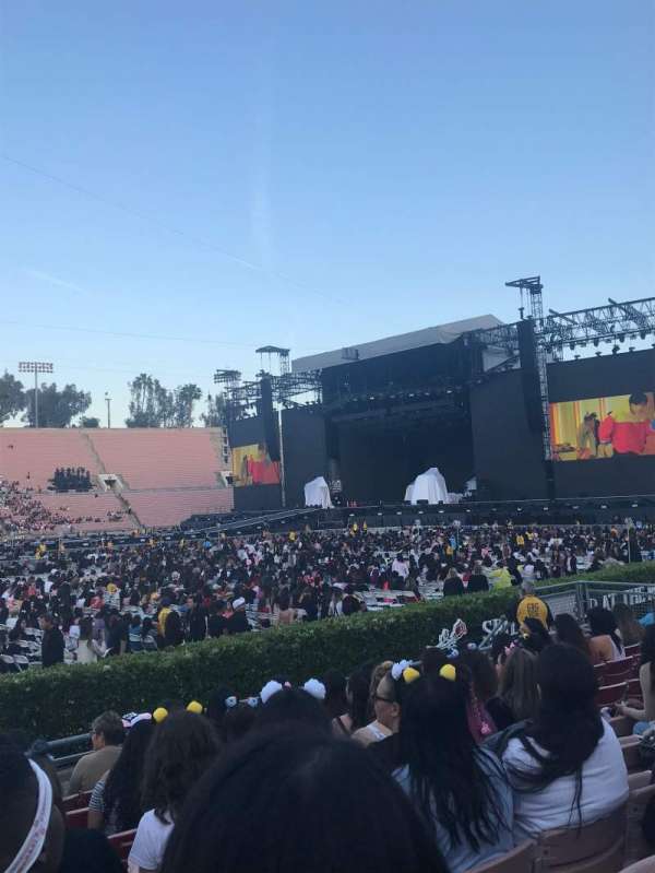 Rose Bowl, section: 17-H, row: 6, seat: 111