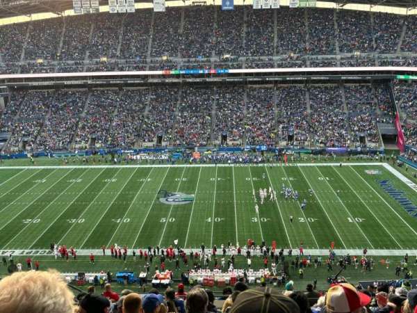 Lumen Field, section: 308, row: Q, seat: 14