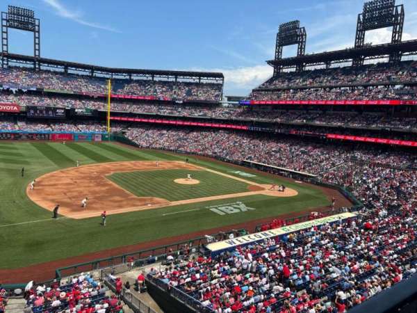 Citizens Bank Park, section: 230, row: 1, seat: 22