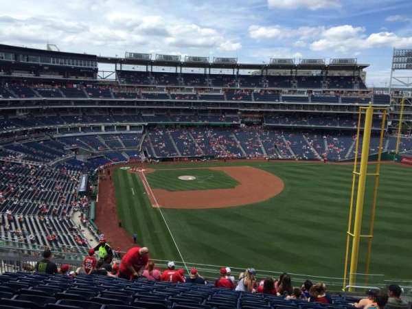 Nationals Park, section: 232, row: R, seat: 9