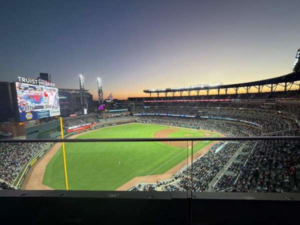 Truist Park, section: 442, row: A, seat: 20