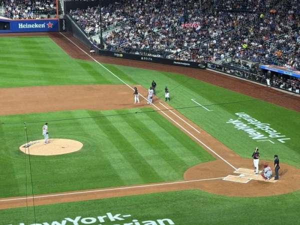 Citi Field, section: 326, row: 5, seat: 12