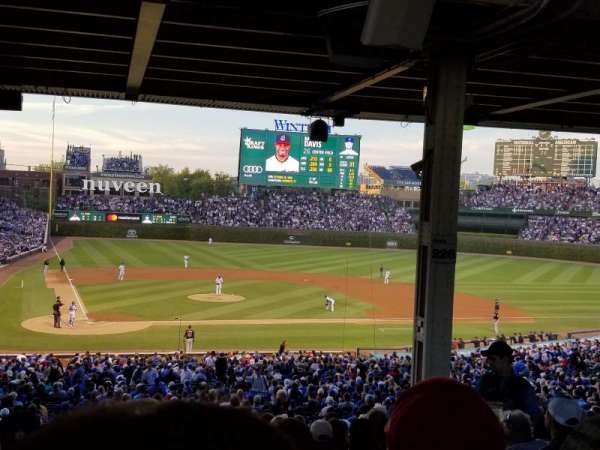 Wrigley Field, section: 221, row: 17, seat: 14