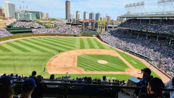 Wrigley Field, section: 411L, row: 3, seat: 13
