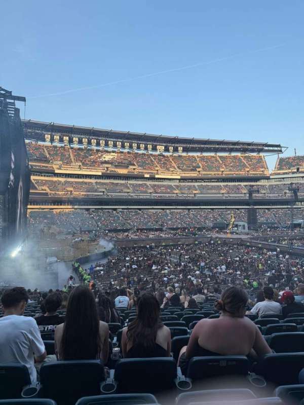 Lincoln Financial Field, section: 136, row: 22, seat: 4