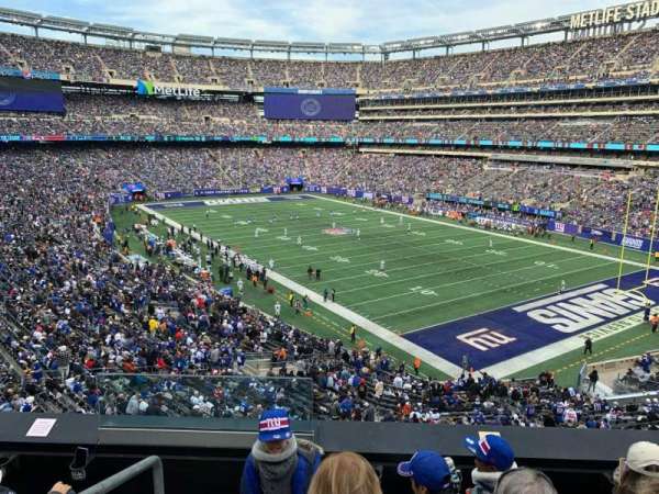 MetLife Stadium, section: 231A, row: 4, seat: 22