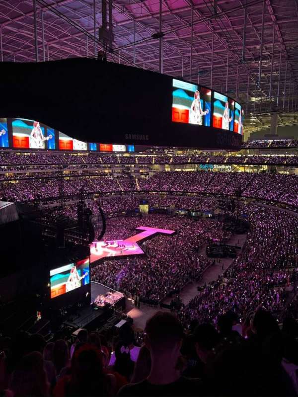 SoFi Stadium, section: 314, row: 8, seat: 14