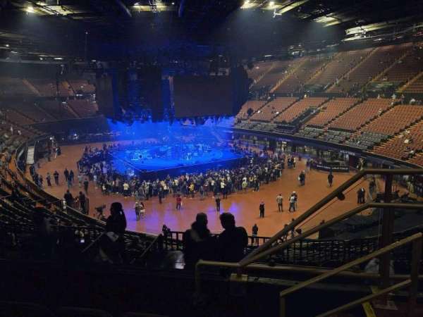 Kia Forum, section: 233, row: 4, seat: 14