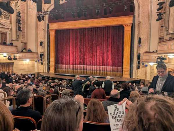 Majestic Theatre, section: Orchestra R, row: Q, seat: 8