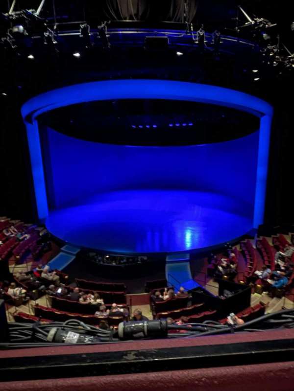Vivian Beaumont Theater, section: Loge RC, row: A, seat: 401
