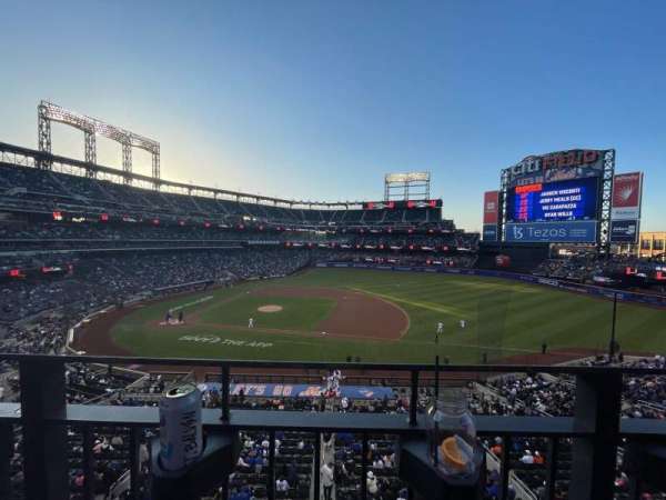 Citi Field, section: 311, row: 1, seat: 22