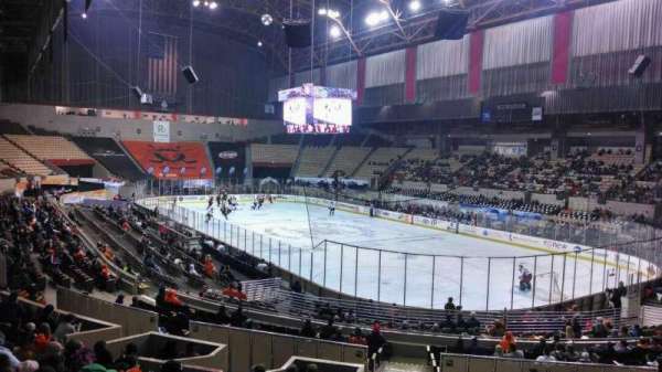 Cow Palace, section: 7, row: M, seat: 14