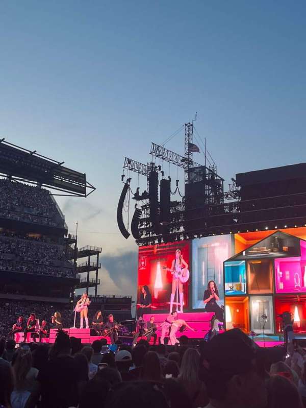 Lincoln Financial Field, section: F5, row: 13, seat: 6