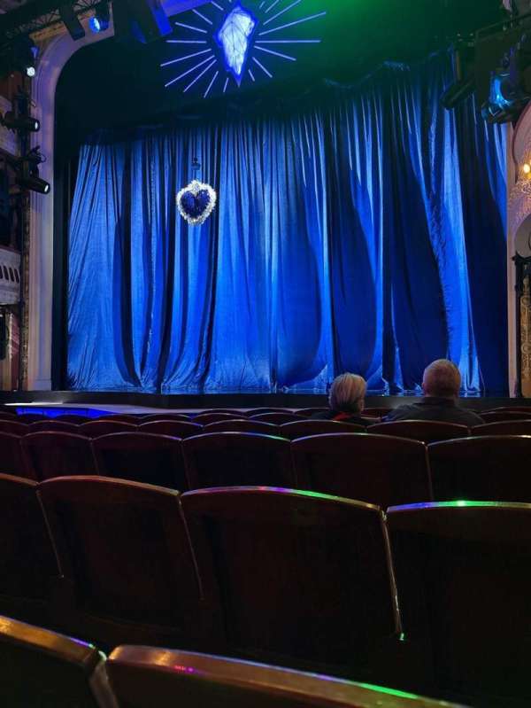 Criterion Theatre, section: Stalls, row: H, seat: 4