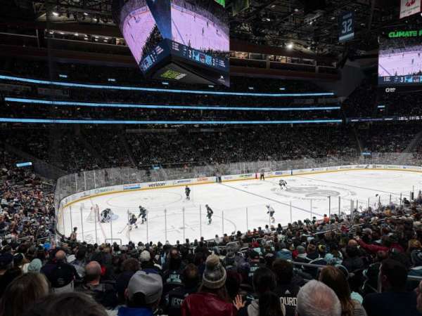 Climate Pledge Arena, section: 04, row: R, seat: 6