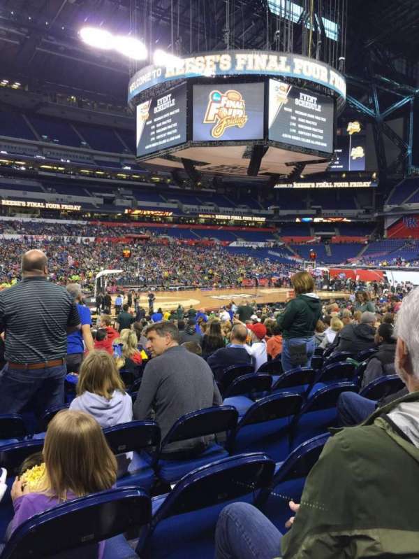Lucas Oil Stadium, section: 116, row: EE, seat: 20
