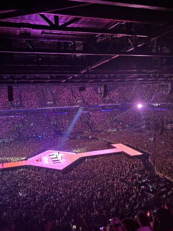 Paris La Défense Arena, section: 403, row: 59, seat: 13