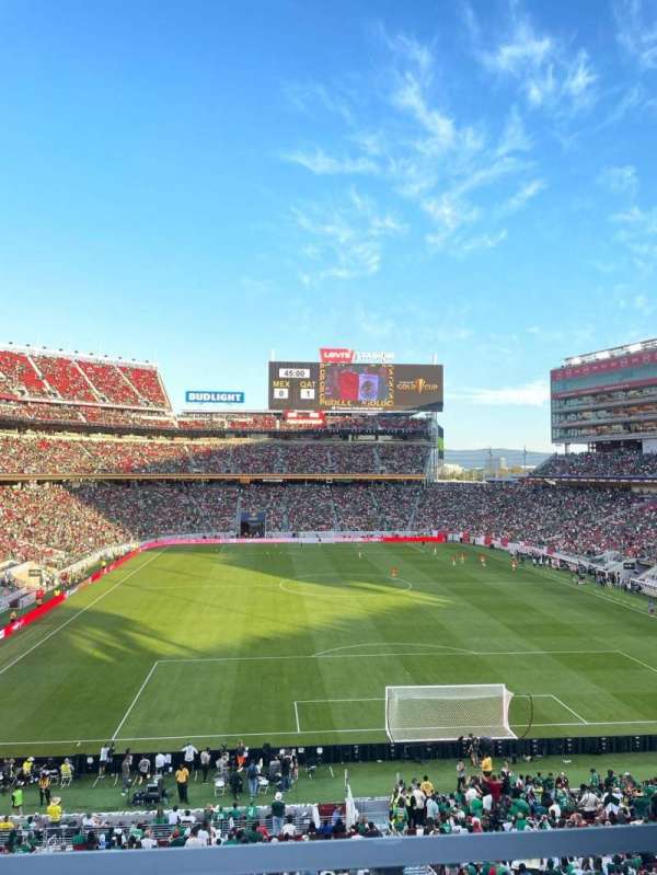 Levi's Stadium, section: 104, row: 1, seat: 13