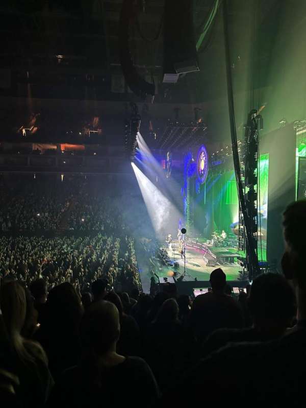 Golden 1 Center, section: 106, row: F, seat: 3