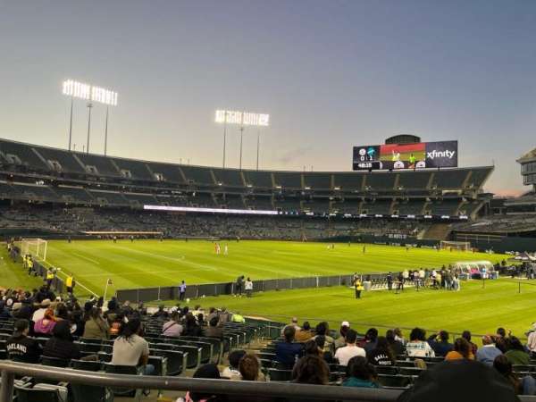 Oakland Coliseum, section: 104, row: 22, seat: 16