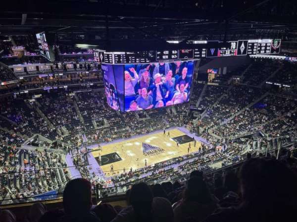 Chase Center, section: 208, row: 17, seat: 20