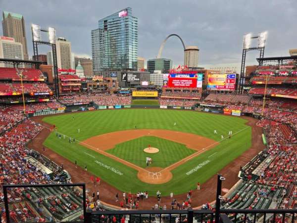 Busch Stadium, section: 351, row: 3, seat: 17