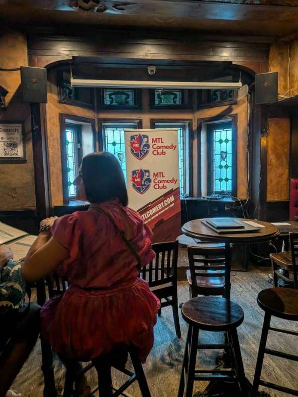 McKibbin's Irish Pub, Bishop, section: Main, row: 3, seat: 2