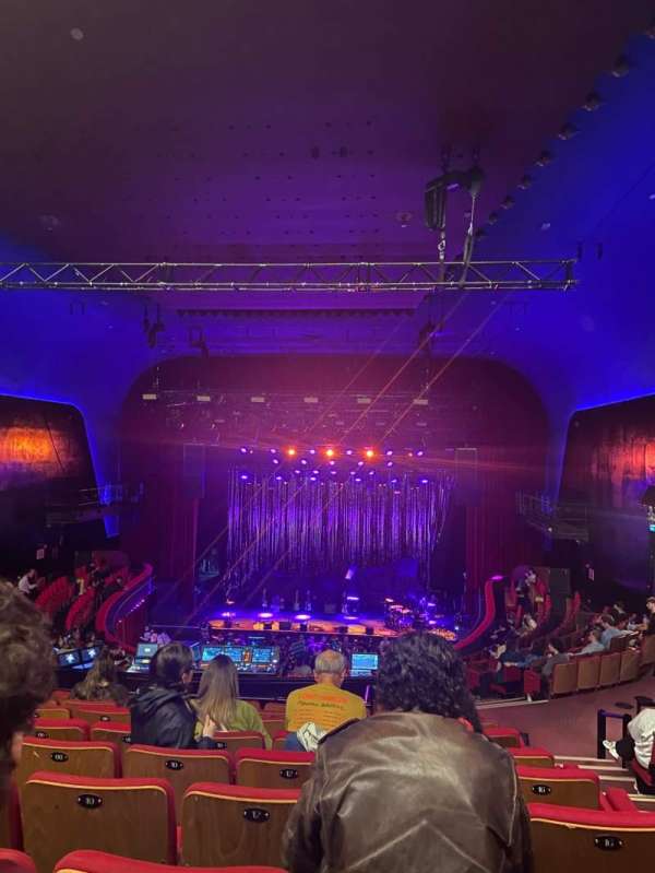 L'Olympia, section: balcon, row: 19, seat: 14