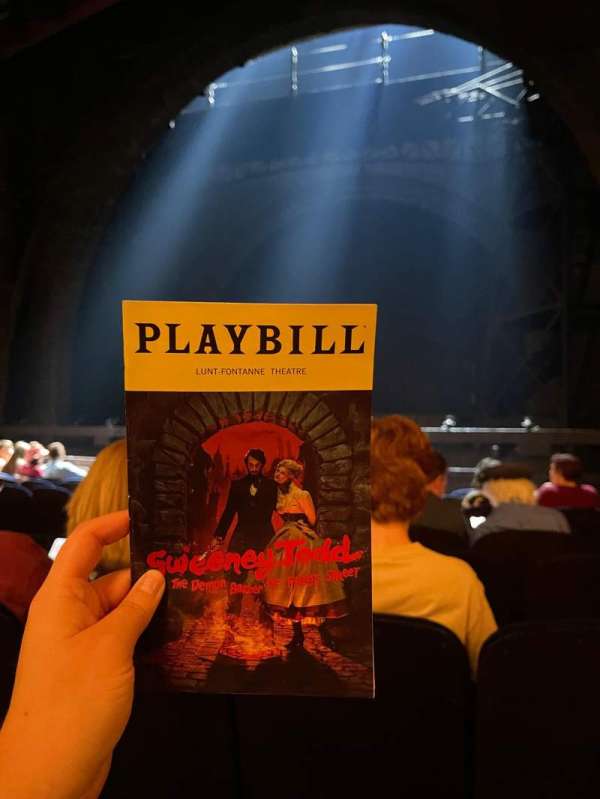 Lunt-Fontanne Theatre, section: Orchestra R, row: J, seat: 10