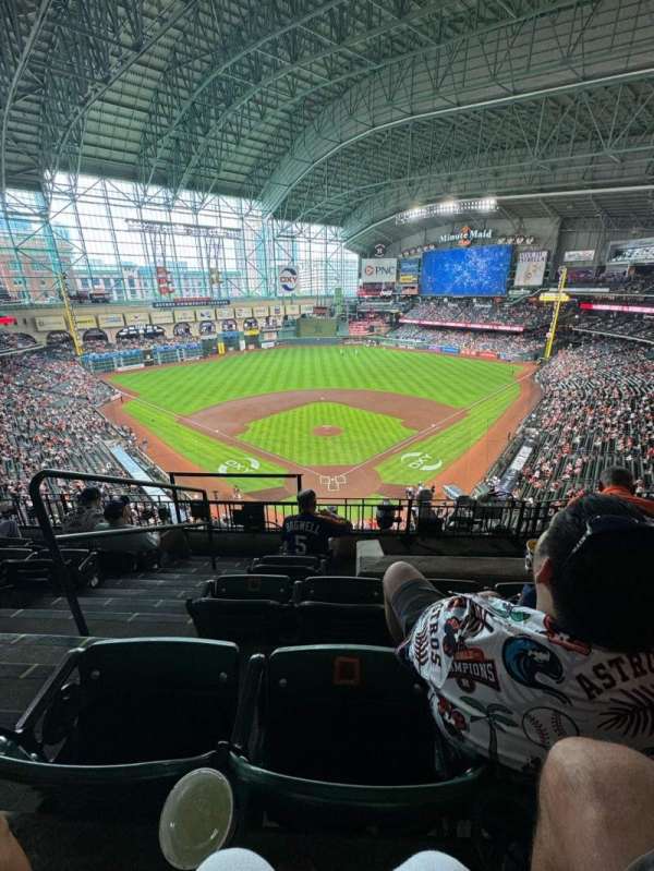 Daikin Park, section: 319, row: 5, seat: 2