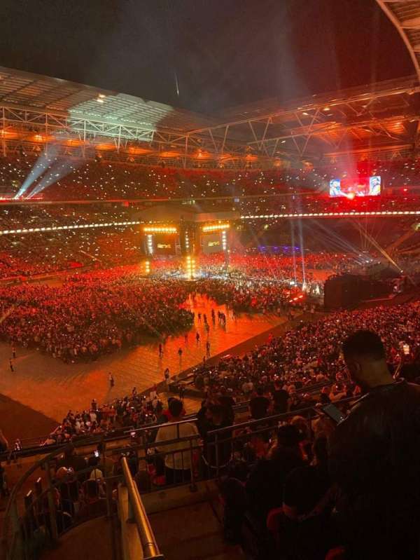 Wembley Stadium, section: 207, row: 13, seat: 138