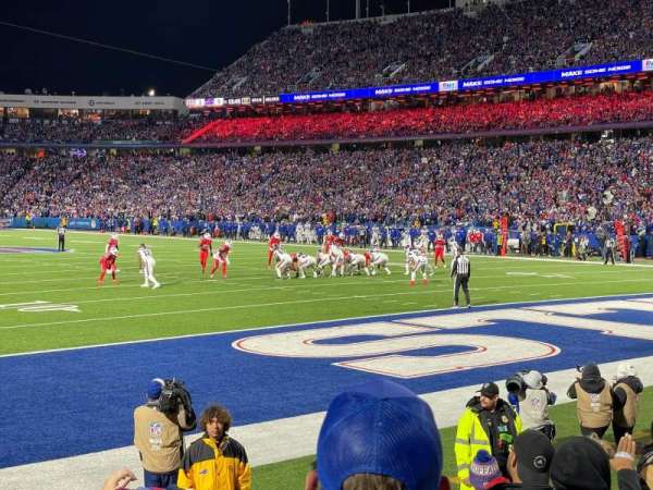 Highmark Stadium, section: 125, row: 8, seat: 6