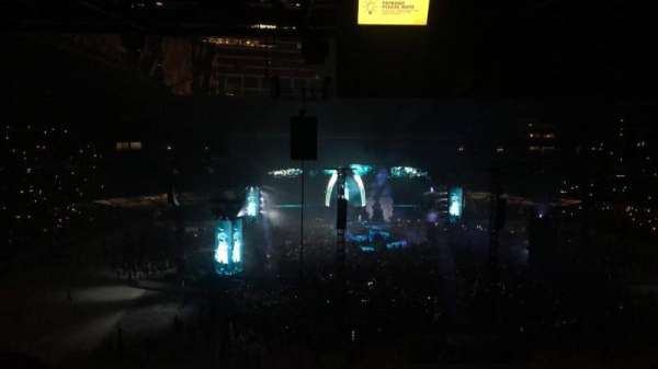 Marvel Stadium, section: L3-26, row: R, seat: 18