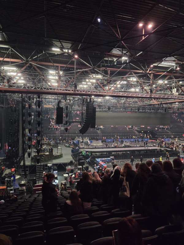 bp pulse LIVE, section: 17, row: W, seat: 525