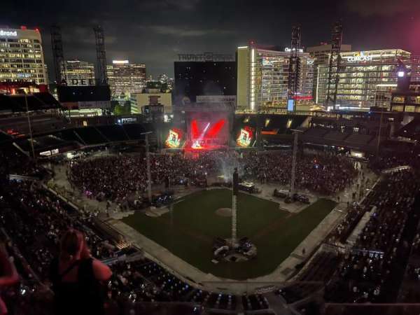 Truist Park, section: 427, row: 6, seat: 13