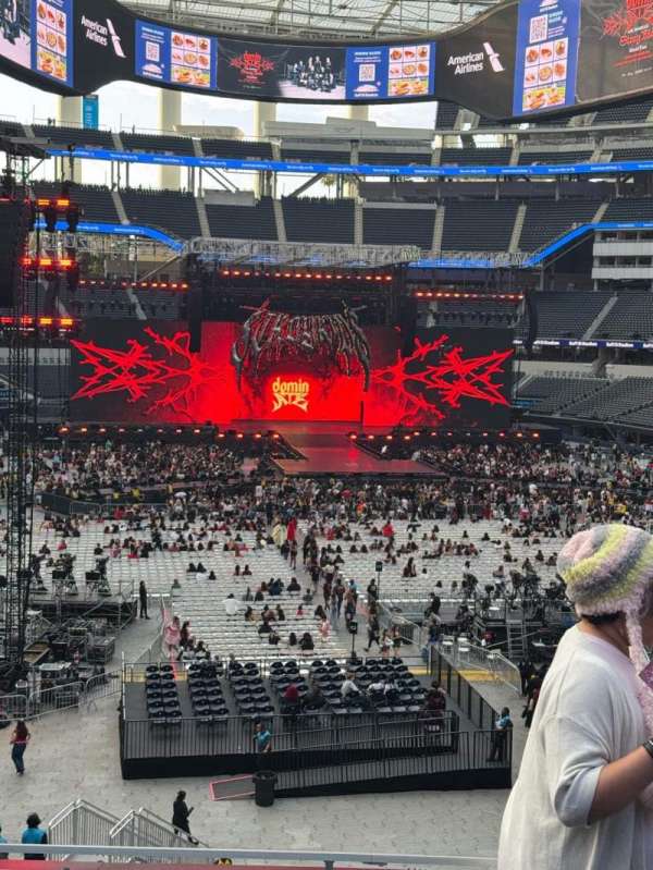 SoFi Stadium, section: 231, row: 4, seat: 17