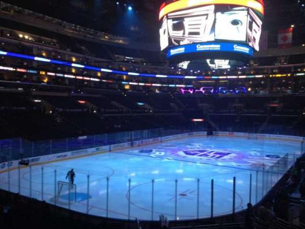 Crypto.com Arena, section: 106, row: 20, seat: 1