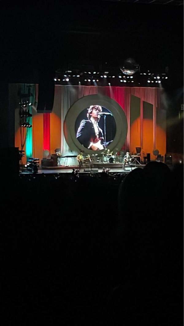 Ameris Bank Amphitheatre, section: 104, row: W, seat: 21