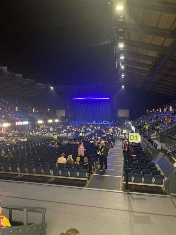 OVO Arena, Wembley, section: E1, row: F, seat: 20