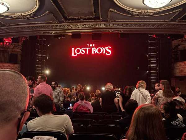 Palace Theatre, Broadway, section: Orchestra R, row: V, seat: 112