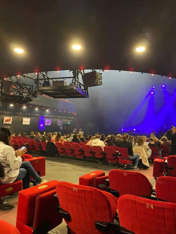L'Olympia, section: Orchestre, row: 22, seat: 26