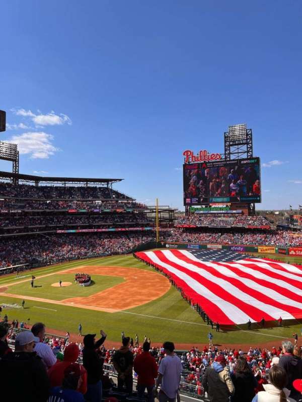 Citizens Bank Park, section: 211, row: 10, seat: 14