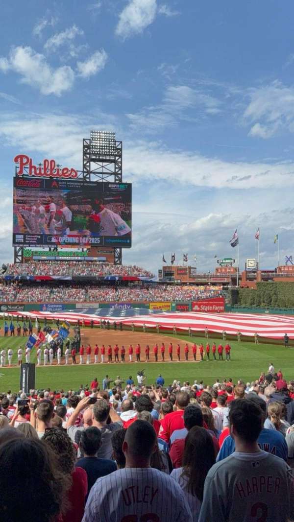 Citizens Bank Park, section: 116, row: 31, seat: 11