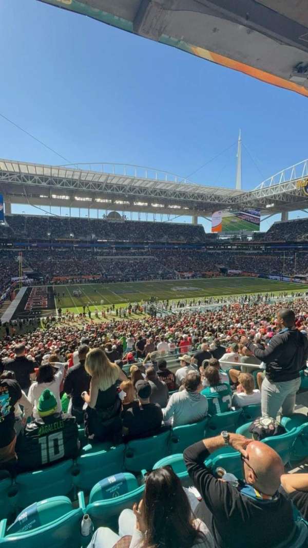 Hard Rock Stadium, section: 222, row: 9, seat: 6