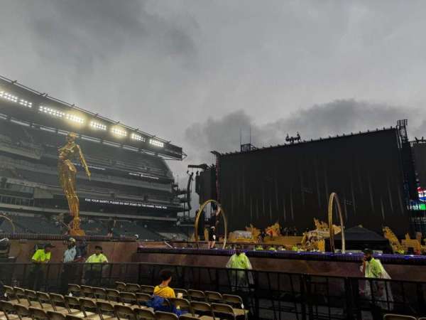 Lincoln Financial Field, section: Floor 9, row: 7, seat: 1