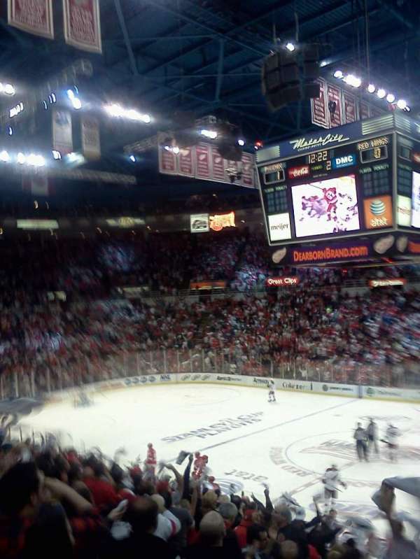 Joe Louis Arena, section: 119, row: 13, seat: 4