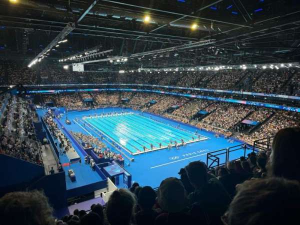 Paris La Défense Arena, section: 404, row: 52, seat: 36