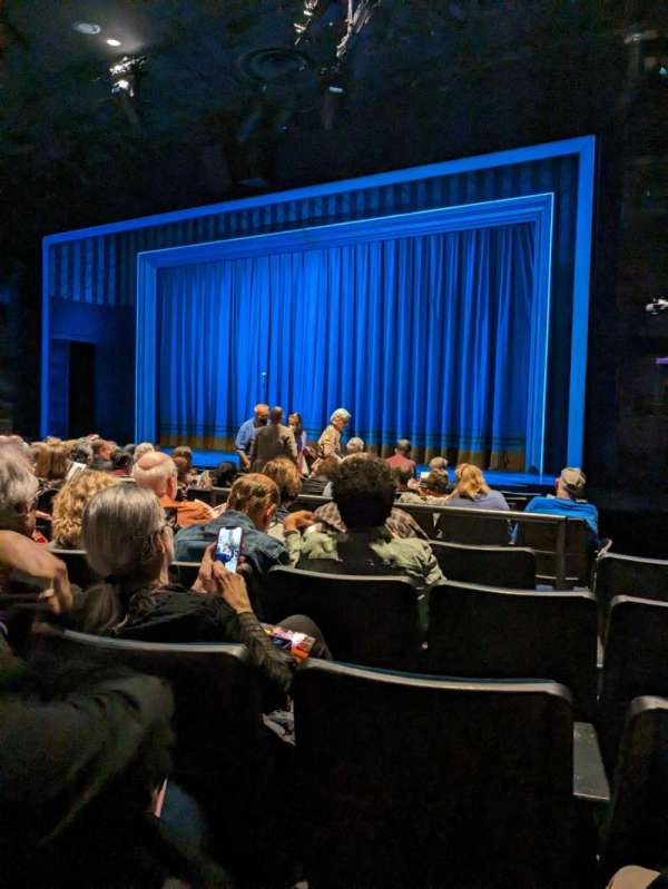 New World Stages - Stage 3, section: Orchestra R, row: L, seat: 12